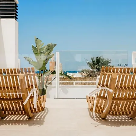 Armonia En El Paraiso - 8 Pax Zahara de los Atunes